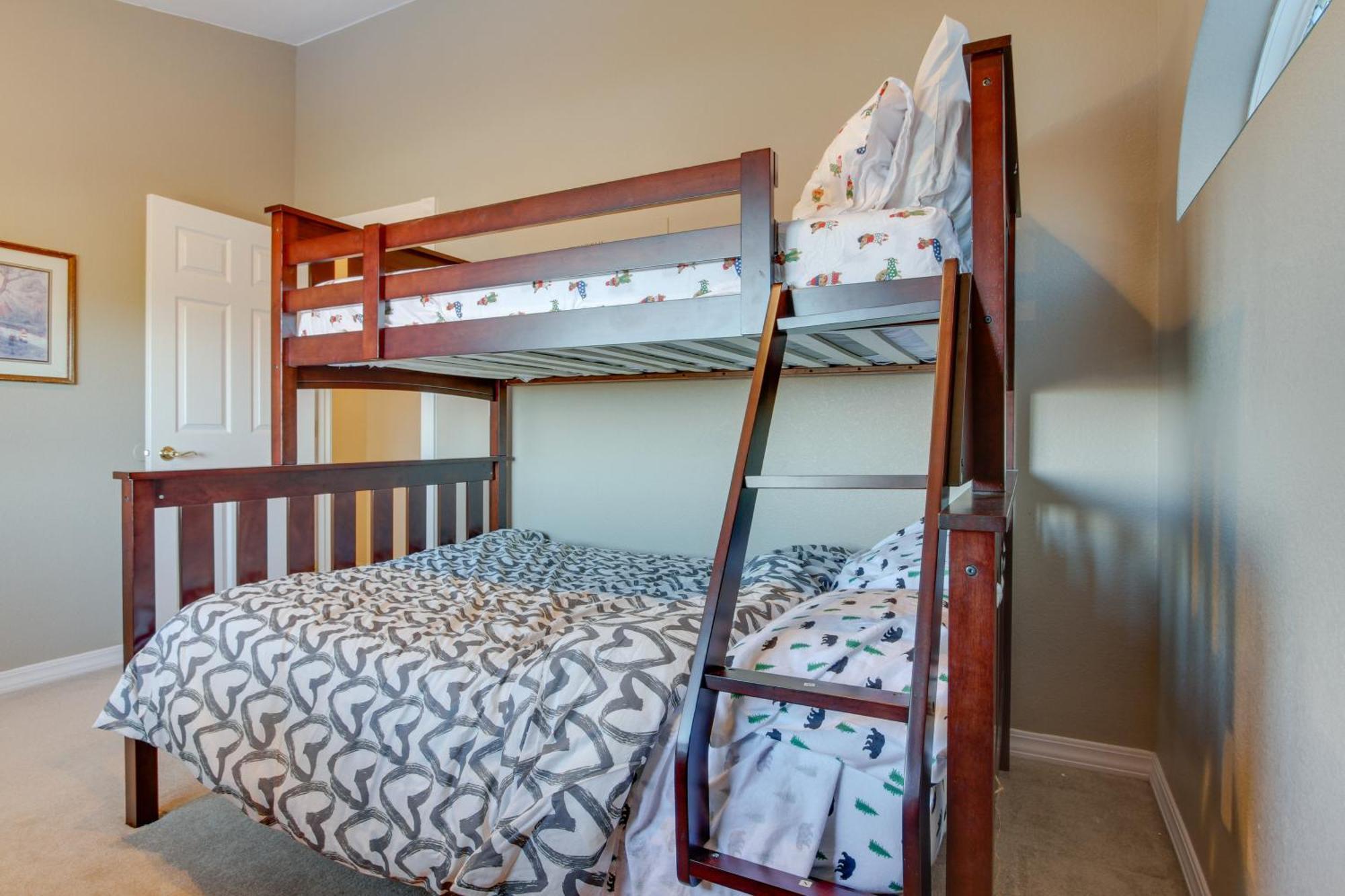 Inviting Great Falls Home With Wraparound Deck! Zewnętrze zdjęcie