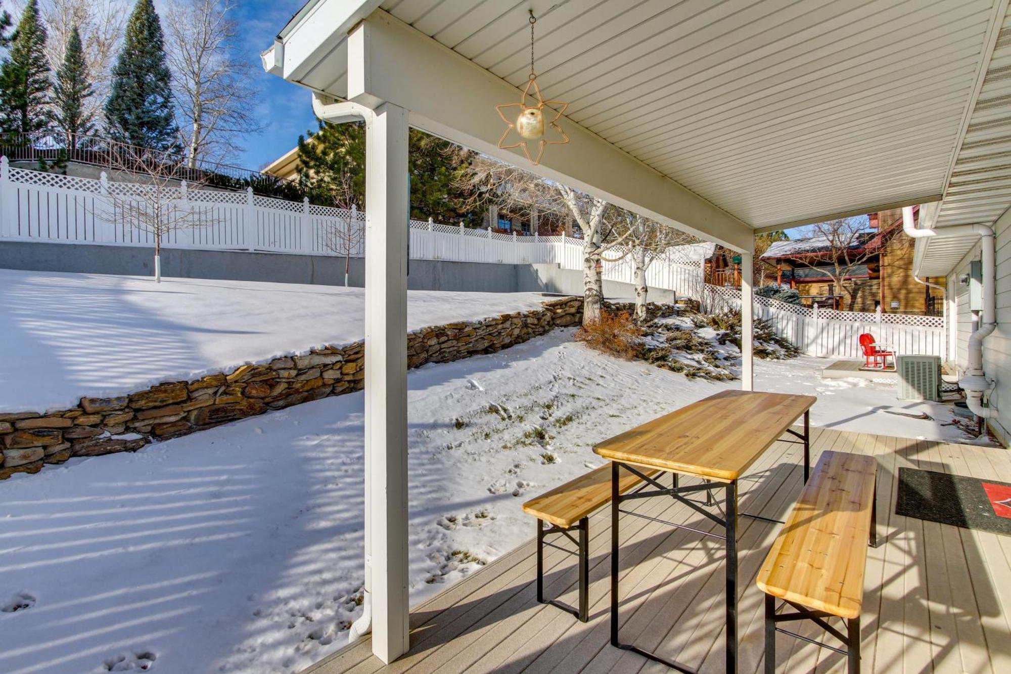 Inviting Great Falls Home With Wraparound Deck! Zewnętrze zdjęcie