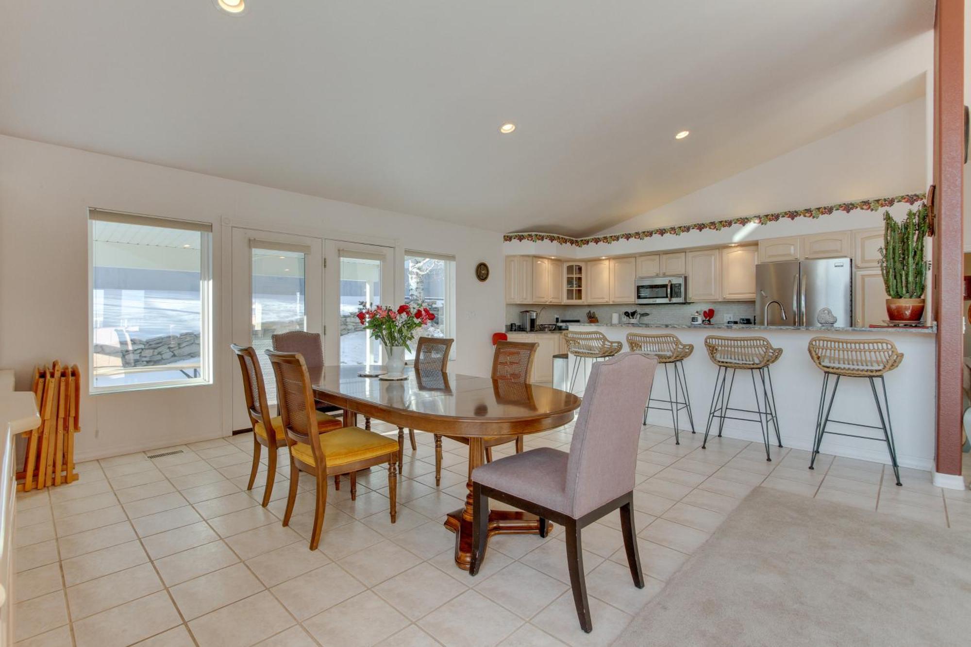 Inviting Great Falls Home With Wraparound Deck! Zewnętrze zdjęcie