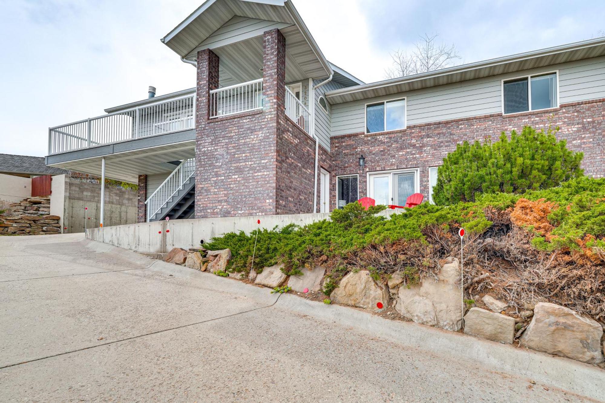 Inviting Great Falls Home With Wraparound Deck! Zewnętrze zdjęcie