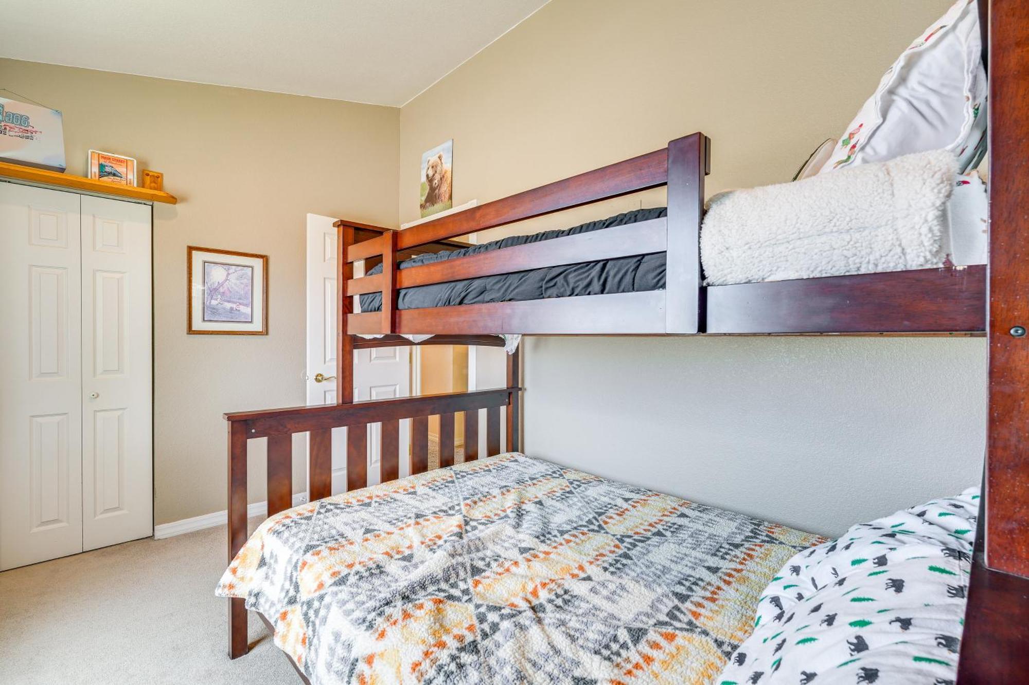 Inviting Great Falls Home With Wraparound Deck! Zewnętrze zdjęcie