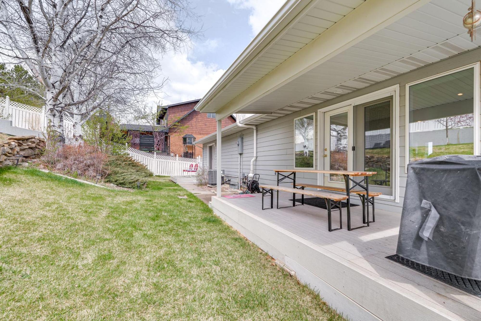 Inviting Great Falls Home With Wraparound Deck! Zewnętrze zdjęcie